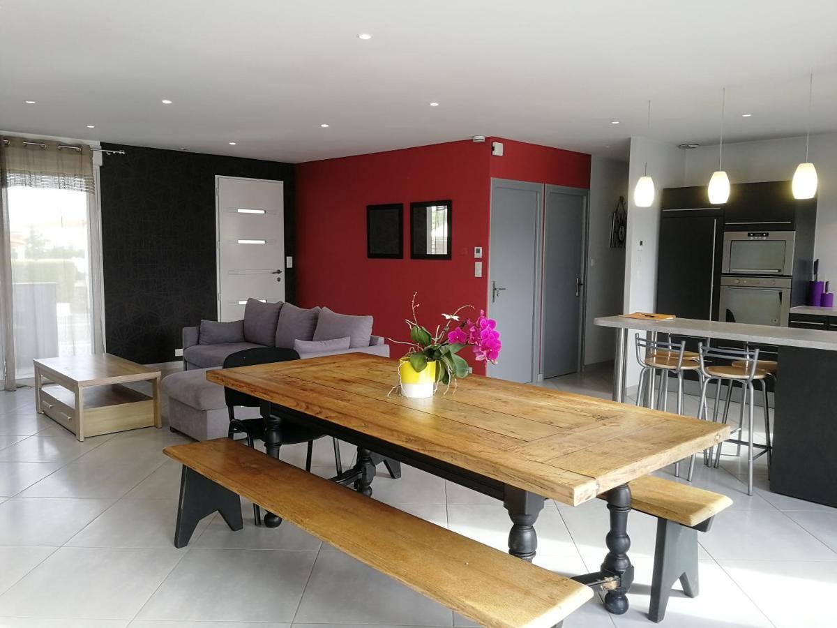 Maison Lumineuse Villa เลแซร์บิเย ภายนอก รูปภาพ